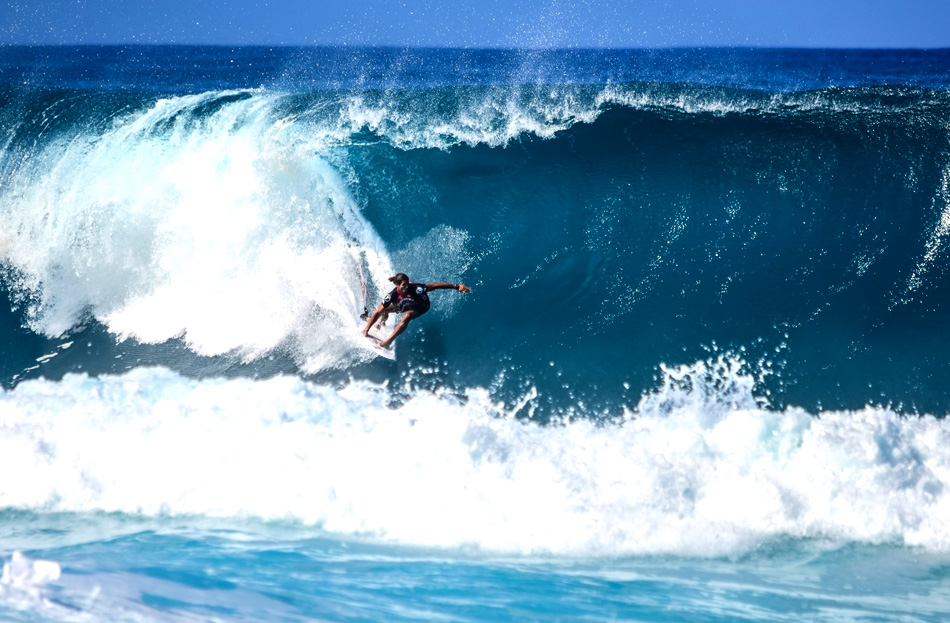 Surfing Sri Lanka - Pledge Holidays